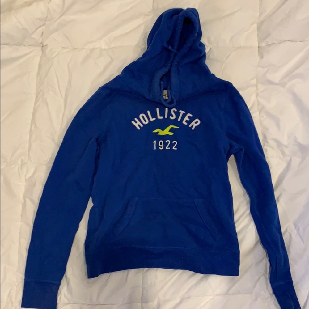 blue Hollister hoodie